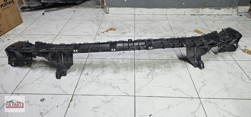Mercedes C Tampon Tutacağı