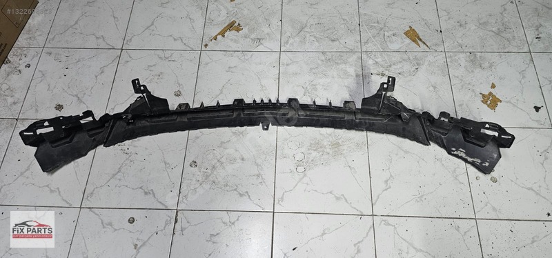 Mercedes C Tampon Tutacağı