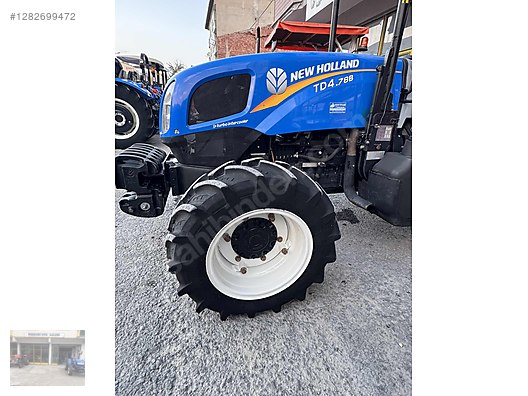 Machinery / Agricultural Machines / Tractors / New Holland / TD4.78B