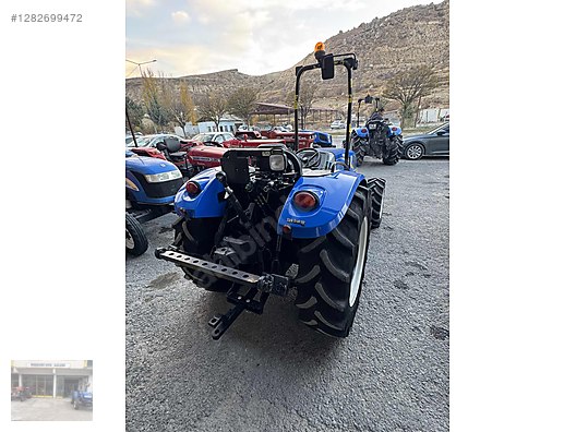 Machinery / Agricultural Machines / Tractors / New Holland / TD4.78B