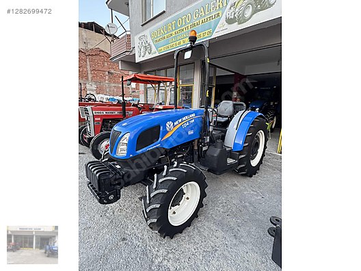 Machinery / Agricultural Machines / Tractors / New Holland / TD4.78B