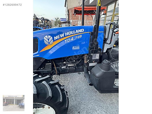 Machinery / Agricultural Machines / Tractors / New Holland / TD4.78B