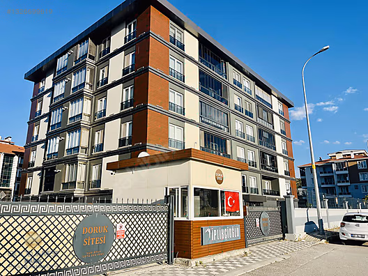 SELÇUKLU MAH.MERKEZİ KONUM LÜKS 4+1 DAİRE