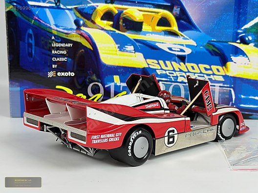 Exoto Diecast Model 1:18 Porsche Araba - 1321699674