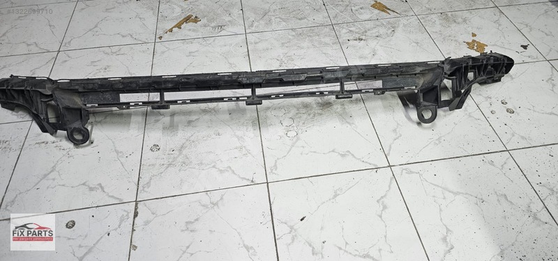 Mercedes E Tampon Braketi (Ön)