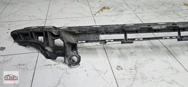Mercedes E Tampon Braketi (Ön)
