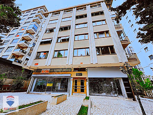 BOSTANCI Cadde Üstü 150m2 Dükkan ve üst katı 150m2 Ofis, 300m2 BOSTANCI Cadde Üstü 150m2 Dükkan ve üst katı 150m2 Ofis, 300m2