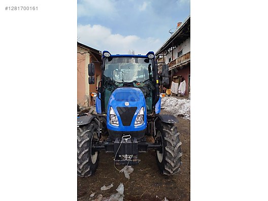 Machinery / Agricultural Machines / Tractors / New Holland / T4.50S