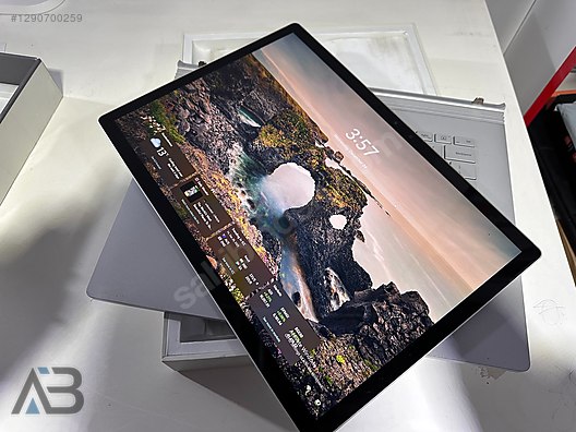 Microsoft / Microsoft Surface Book 3 15 İNÇ i7 16GB 1TB GTX 1660