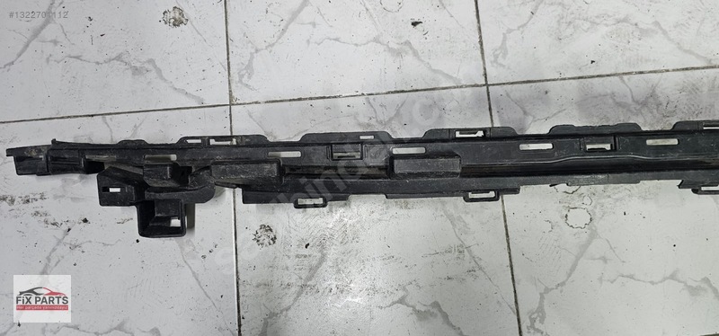 Mercedes C Tampon Braketi (Ön)