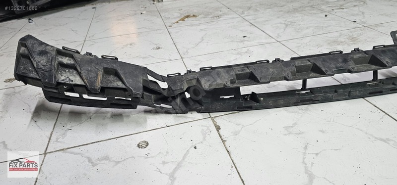 Mercedes E Tampon Braketi (Ön)