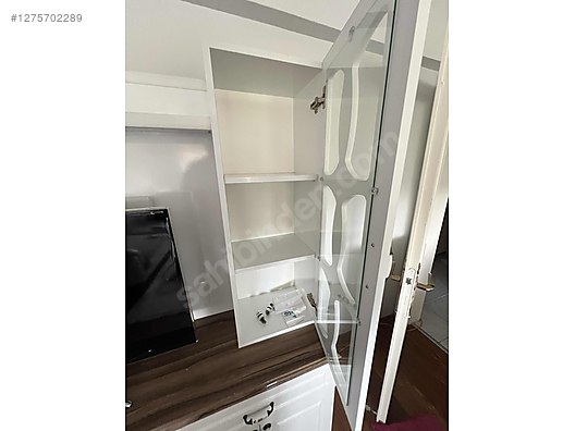 Used & Brand New Items / Home Decor / Furniture / Den & Living Room / TV Unit