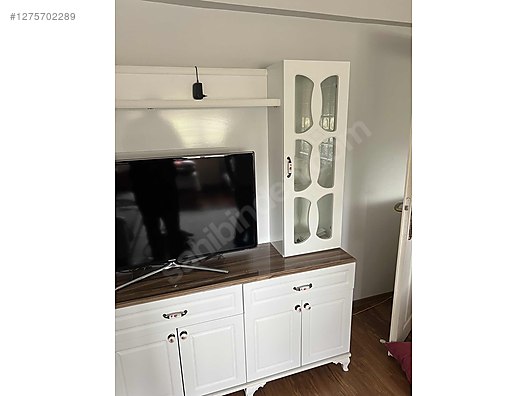 Used & Brand New Items / Home Decor / Furniture / Den & Living Room / TV Unit