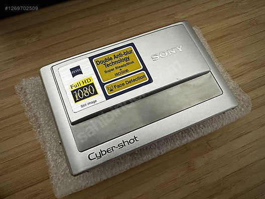 Compact / Sony / Cybershot DSC T20 / Sony Cybershot DSC-T20 on