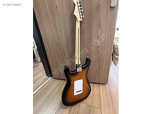 Squier Elektro Gitar