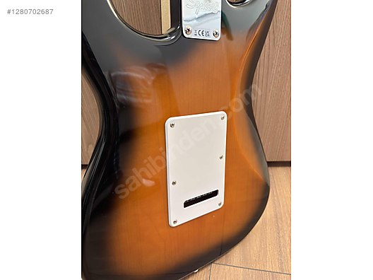 Squier Elektro Gitar