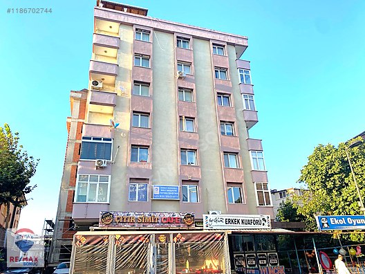 Pendik Minibüs Duraklarında,Katta Tek&Geniş Yenilenmiş 3+1 Daire