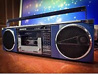 SANYO VİNTAGE antika boombax radyo kasetçalar sıfır ayarında