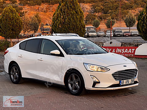 2019 FORD FOCUS 1.5 TDCI OTOMATİK 130 BİNDE DEĞİŞENSİZ...