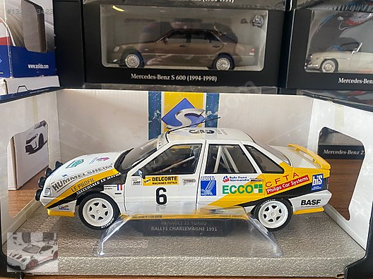 Solido Diecast Model 1:18 Renault Araba - 1322703423