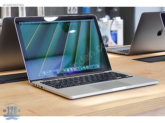 Apple Macbook / MacBook Pro 13''| Retina 2015 | 2.7GHz i5 | 8GB