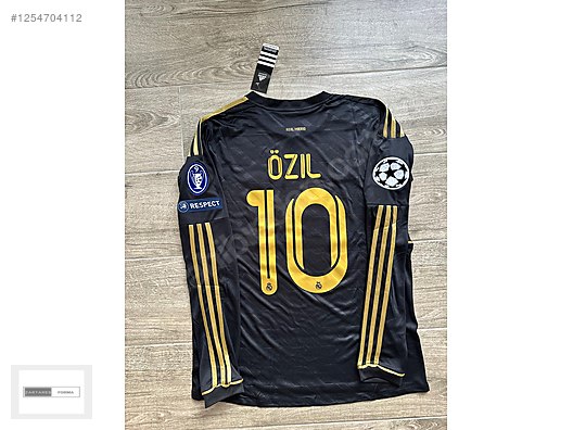 Real Madrid 2011-2012 Deplasman Mesut Özil forması. on sahibinden