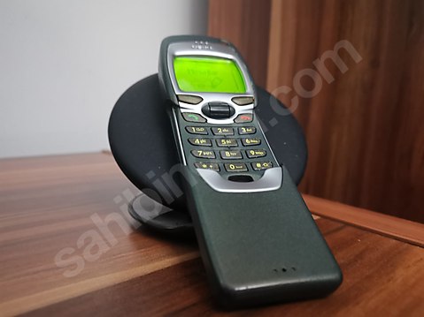 Nokia 7110...