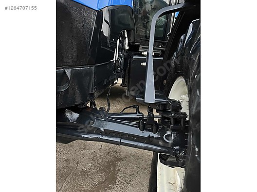 Machinery / Agricultural Machines / Tractors / New Holland / TR6.120