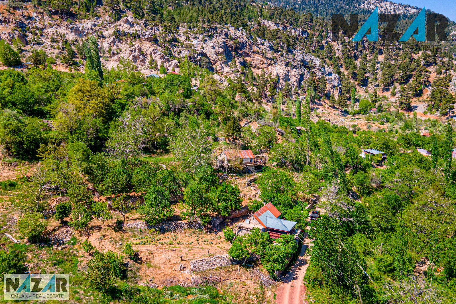 Alanya Şıhlar Köyü�nde Satılık Ev ve Bahçe Satılık Arsa İlanları