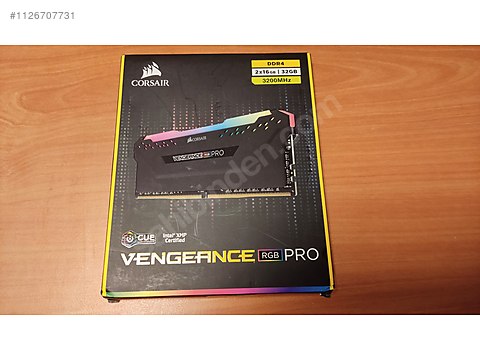 Corsair Vengeance RGB PRO 32 GB (4 x 8 GB) DDR4 3200 MHz C16 XMP