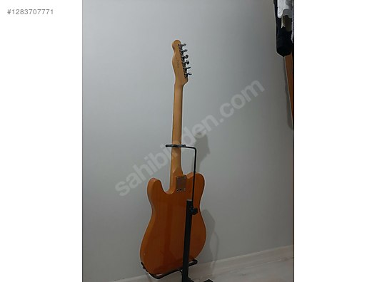 Squier Elektro Gitar