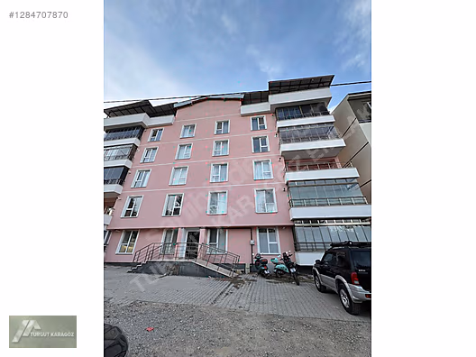 TURGUT KARAGÖZ EMLAK'TAN ARAKA 3+1 LÜKS DAİRE HAMİDİYE MAH #1284707870