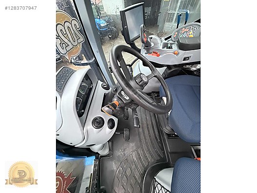 Machinery / Agricultural Machines / Tractors / New Holland / T5.140