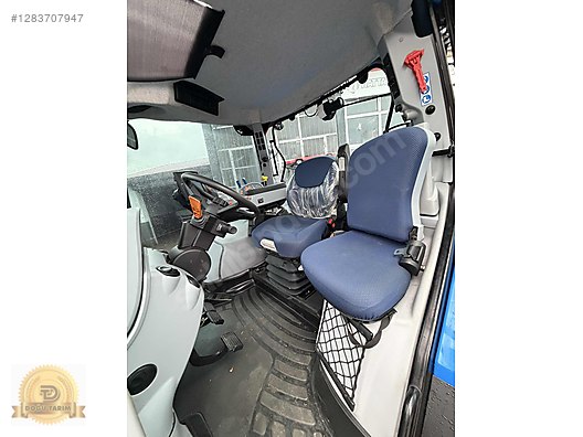 Machinery / Agricultural Machines / Tractors / New Holland / T5.140