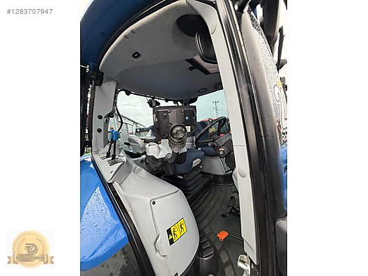 Machinery / Agricultural Machines / Tractors / New Holland / T5.140