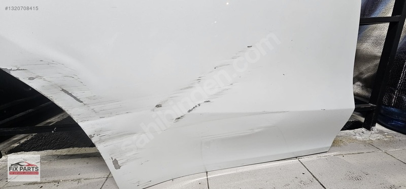 Tesla Model Y Kapı