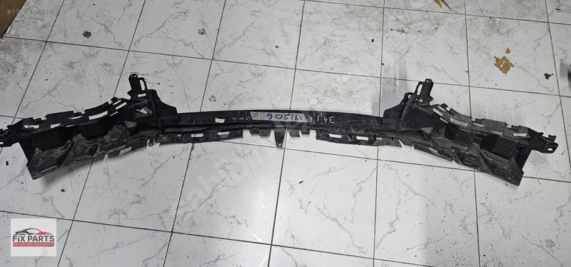 Mercedes C Tampon Tutacağı