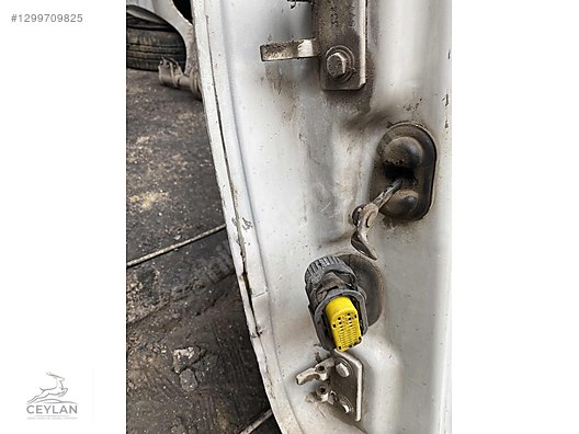 RENAULT SAĞ ÖN KAPI DOLU görseli 2