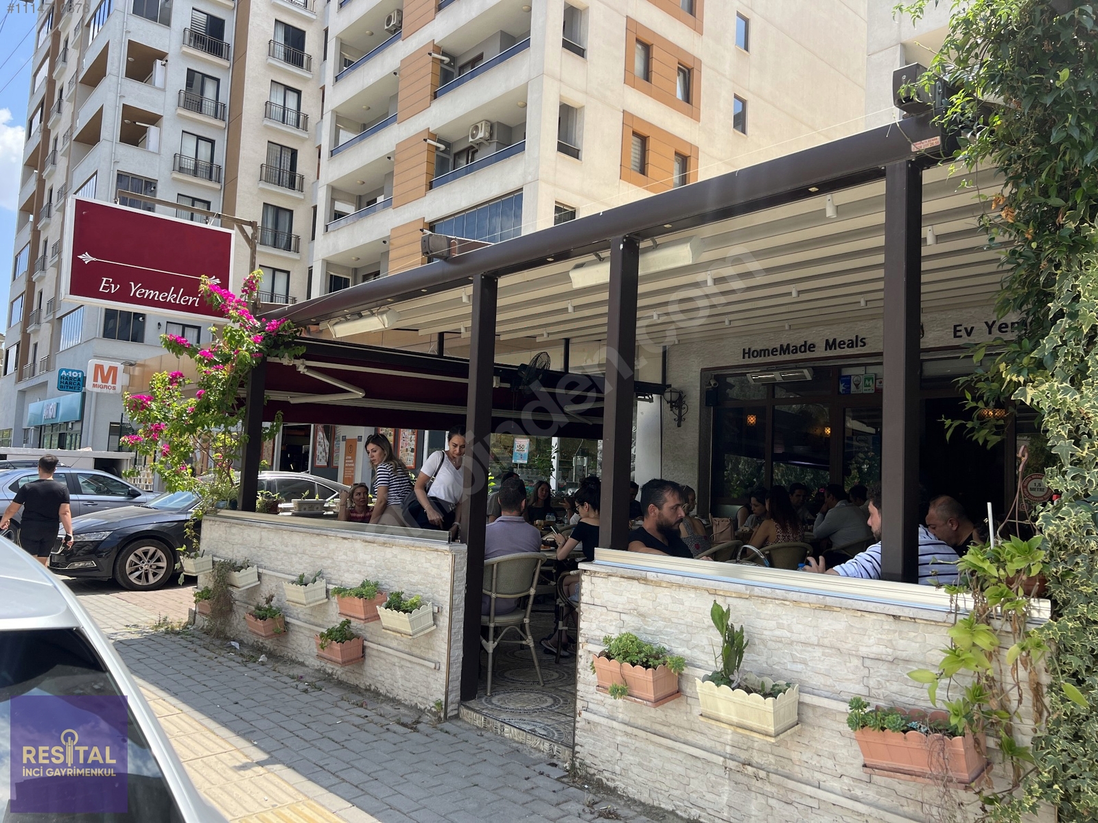 İhsaniye'de Muhteşem Konumda DEVREN KİRALIK Restaurant Cafe sahibinden