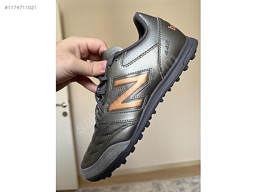 New balance futbol krampon best sale