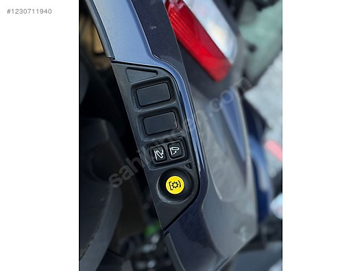 Machinery / Agricultural Machines / Tractors / New Holland / TR5.110