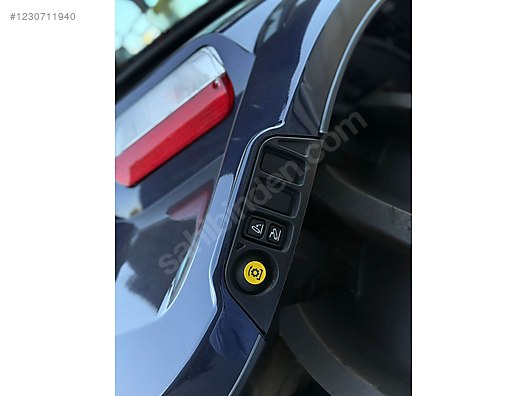 Machinery / Agricultural Machines / Tractors / New Holland / TR5.110