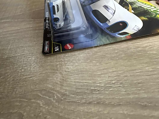 Hot Wheels Diecast Model 1:64 Bugatti Araba