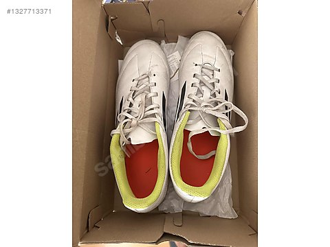 カップ Çivisiz Beyaz 44.5 Numara Adidas Krampon & Ayakkabı - 1327713371