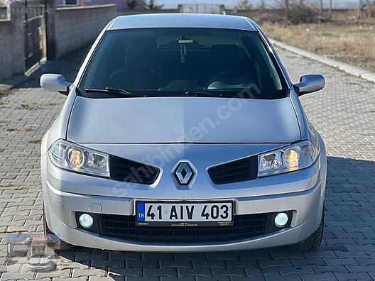 Galeriden Renault Megane 1.6 Dynamique 2004 Model Yozgat 189.000 km Kırmızı  - 22281588