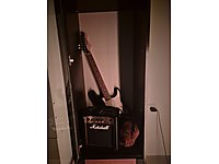 Madison elektro gitar ve Marshall MG10 Amfi #1283713450