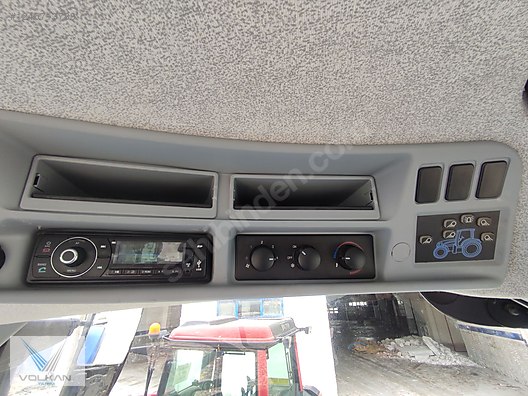 Machinery / Agricultural Machines / Tractors / New Holland / T7.210