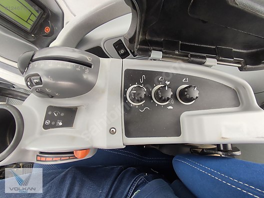 Machinery / Agricultural Machines / Tractors / New Holland / T7.210