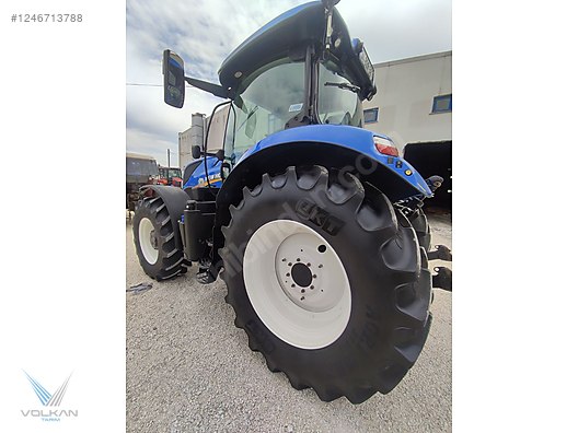Machinery / Agricultural Machines / Tractors / New Holland / T7.210