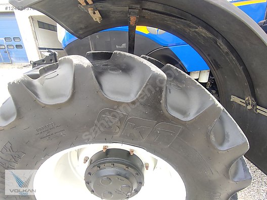 Machinery / Agricultural Machines / Tractors / New Holland / T7.210